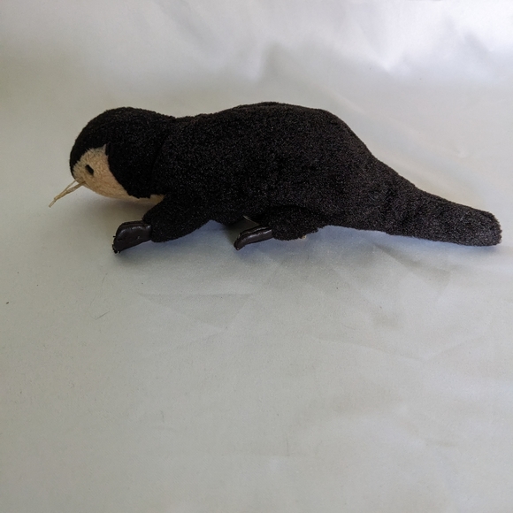 Folkmanis Mini River Otter Finger Puppet Plush 9 inch Stuffed Animal Puppet. - Picture 2 of 6